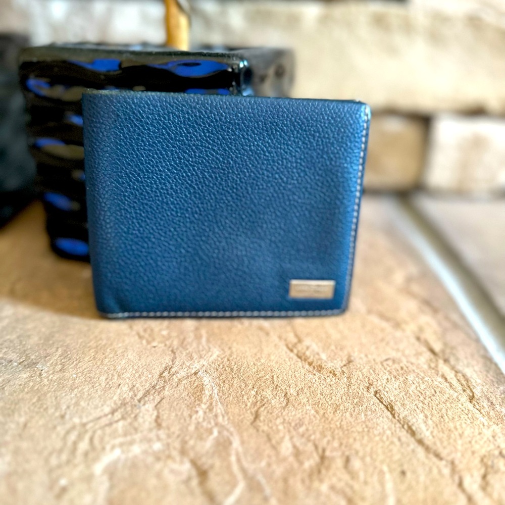 Salvatore Ferragamo Blue Leather Wallet Unisex